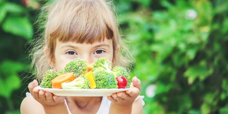 Jak wspomóc naturalną odporność dziecka poprzez odpowiednią dietę